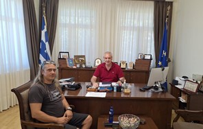 Εγκατάσταση ανελκυστήρων σκάλας για ΑμεΑ στα ΚΕΠ Βερδικούσιας και Λιβαδίου